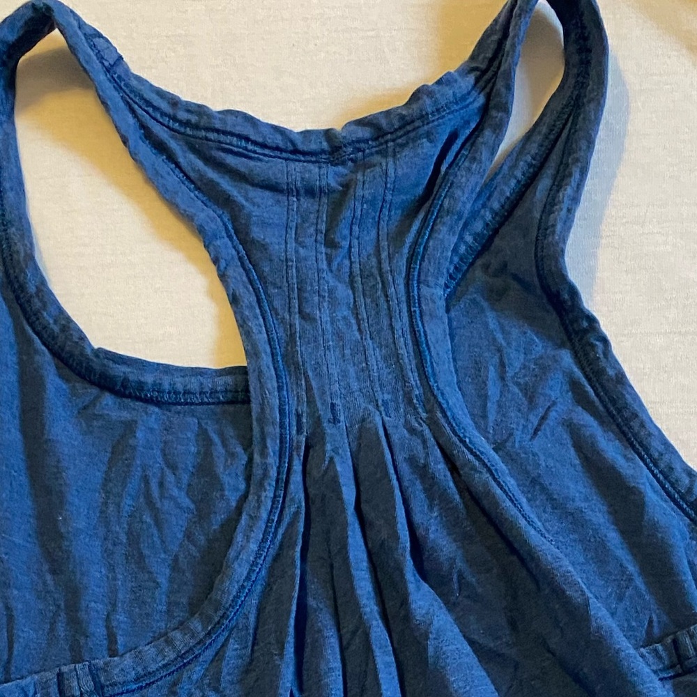 Lulu lemon top